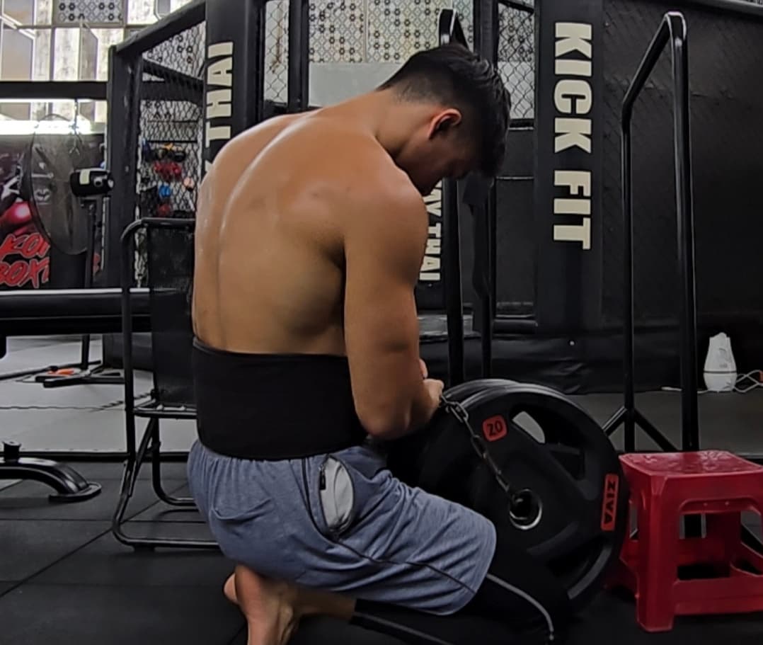 Calisthenics athlete training on parallel bars